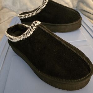 Serra Black and Silver Women's Slippers